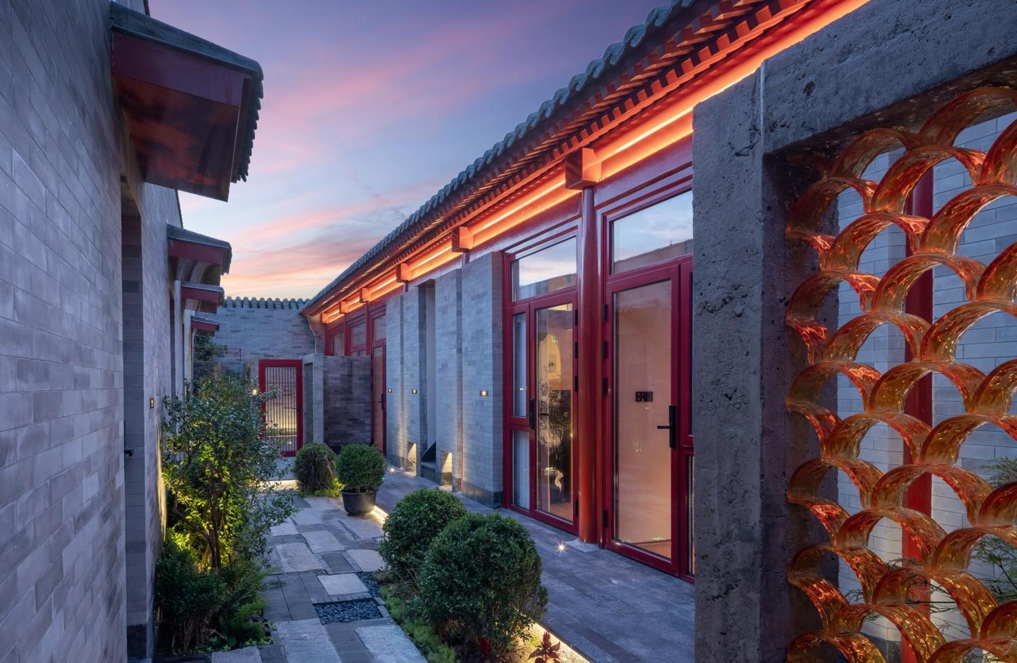 Happy Dragon Courtyard- Newly Renovated With French Windows, Near Tian'Anmen Forbidden City,Lama Temple And Heaven Temple, 3Minutes Walk From Subway,Fluent English Speaking With Tourist Sights Tickets Service ,Free Coffee &Laundry Service Peking Exteriör bild