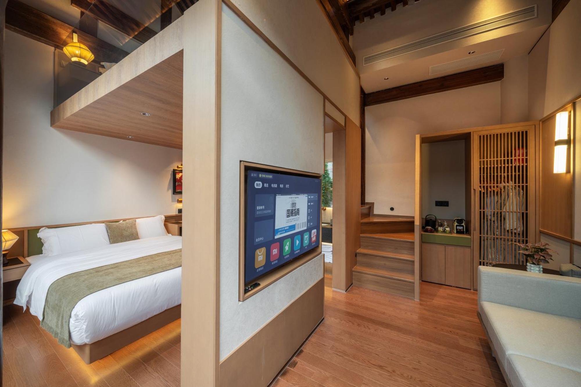 Happy Dragon Courtyard- Newly Renovated With French Windows, Near Tian'Anmen Forbidden City,Lama Temple And Heaven Temple, 3Minutes Walk From Subway,Fluent English Speaking With Tourist Sights Tickets Service ,Free Coffee &Laundry Service Peking Exteriör bild
