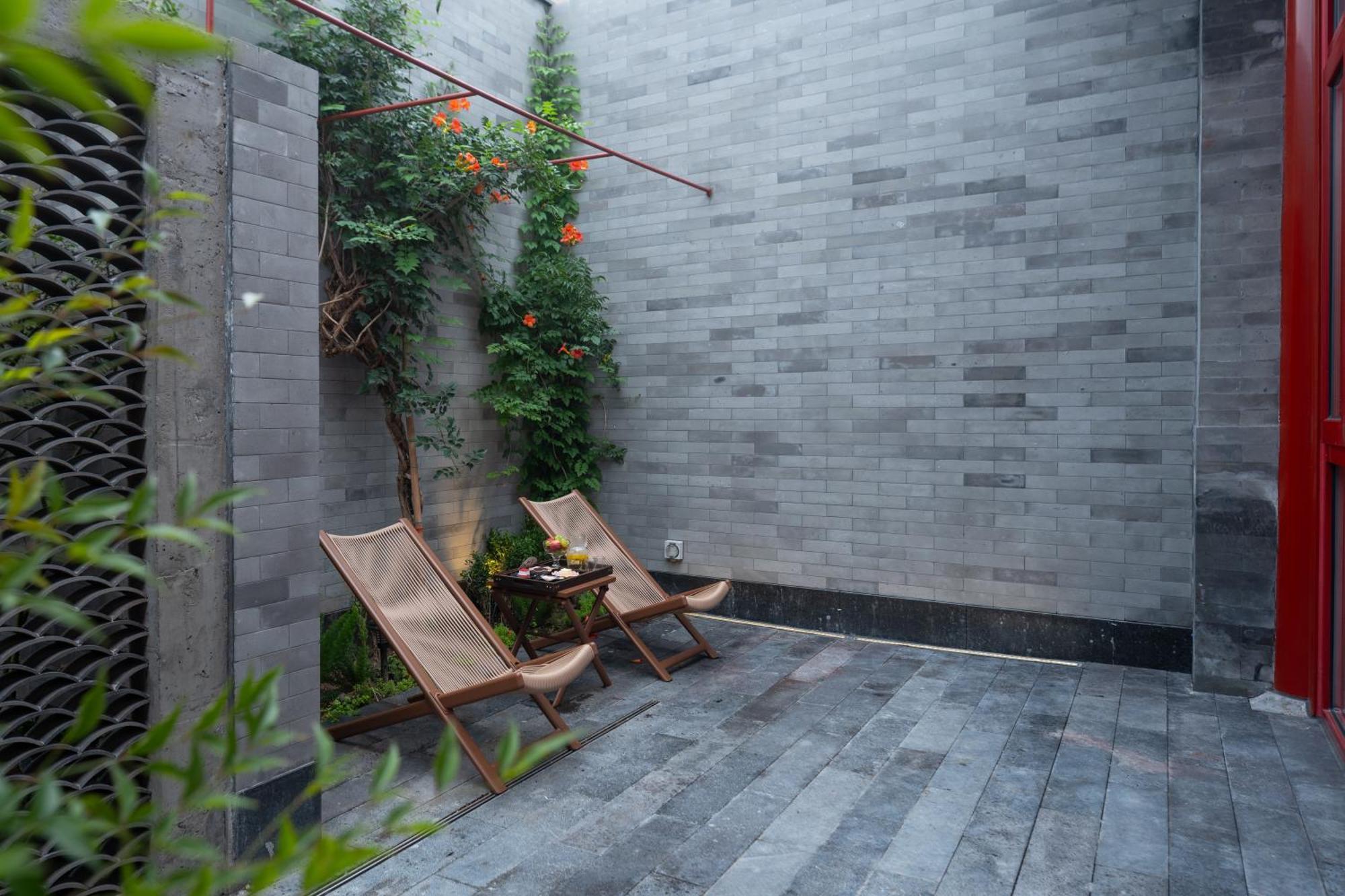 Happy Dragon Courtyard- Newly Renovated With French Windows, Near Tian'Anmen Forbidden City,Lama Temple And Heaven Temple, 3Minutes Walk From Subway,Fluent English Speaking With Tourist Sights Tickets Service ,Free Coffee &Laundry Service Peking Exteriör bild
